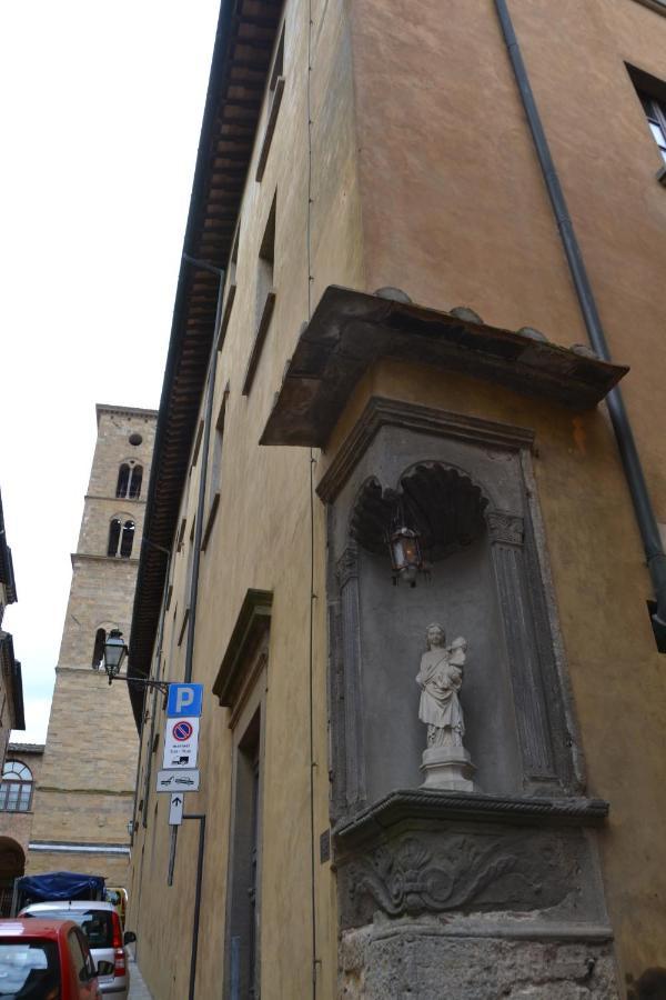 Appartement Il Nido Dei Priori à Volterra Extérieur photo