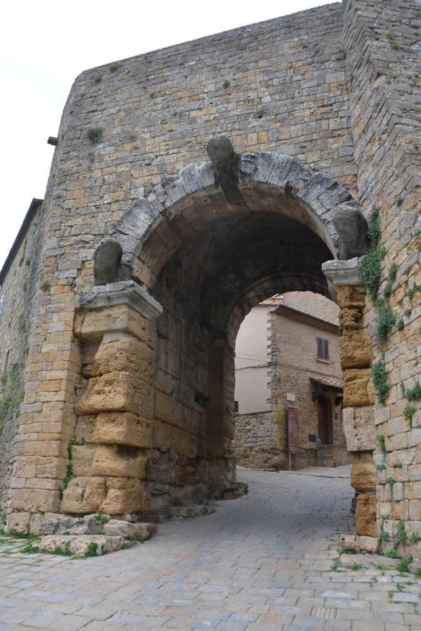 Appartement Il Nido Dei Priori à Volterra Extérieur photo