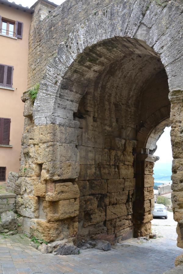 Appartement Il Nido Dei Priori à Volterra Extérieur photo